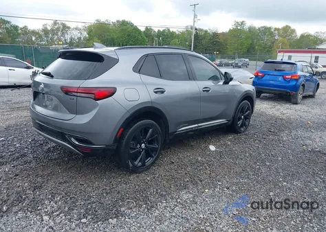 2021 Buick Envision Awd Essence z USA, uszkodzony, nr VIN LRBFZPR47MD143202